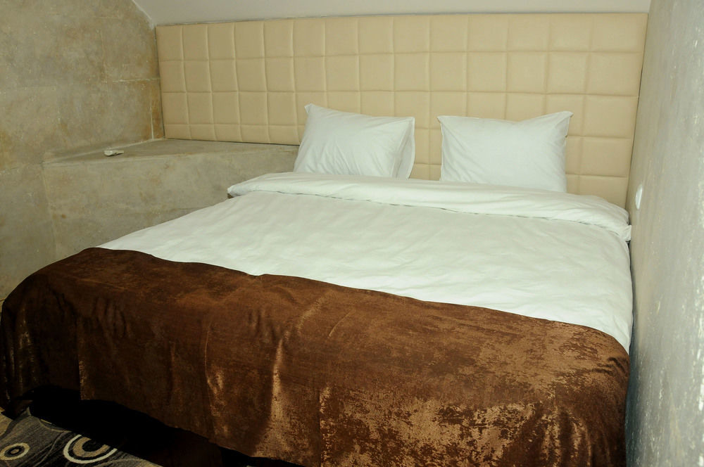 Nor Yerevan Hotel Exterior photo