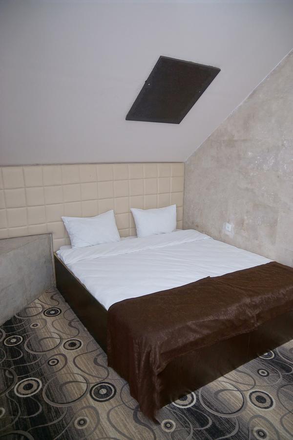 Nor Yerevan Hotel Exterior photo