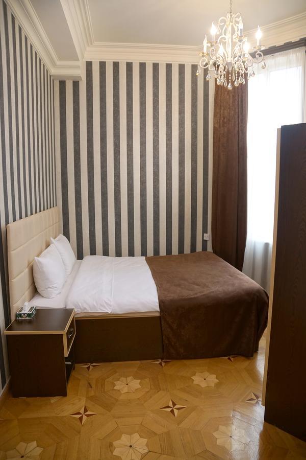 Nor Yerevan Hotel Exterior photo