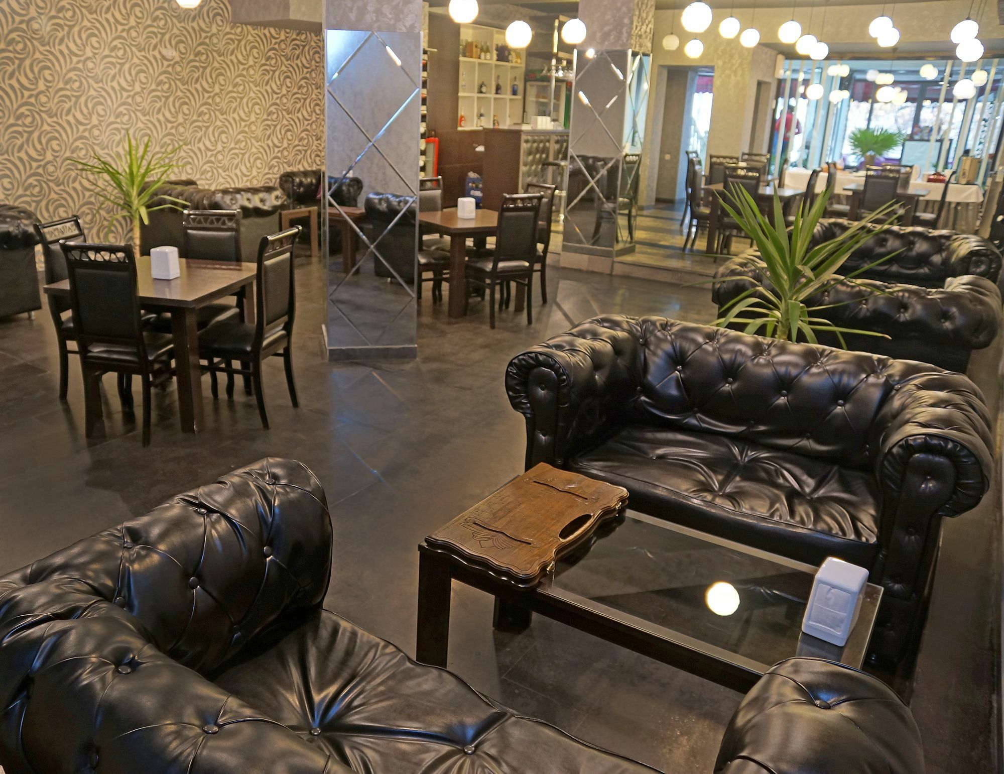 Nor Yerevan Hotel Exterior photo